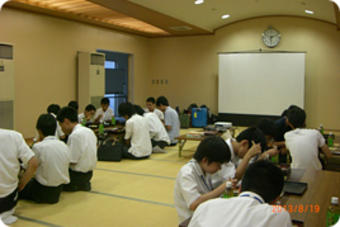SS研究チーム（放射線研究チーム）が福島高校と研究交流を続けています！