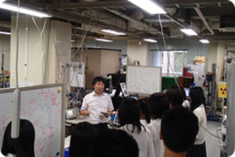 SS基礎学外サイエンス学習　神戸大学理学部素粒子論研究室・粒子物理学研究室
