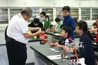 第２回奈良学塾「科学教室」（小学生）を開催