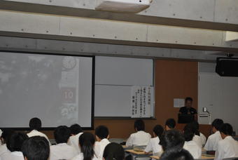 中２特別講座「旭山動物園園長　坂東元先生のご講演」を実施しました。